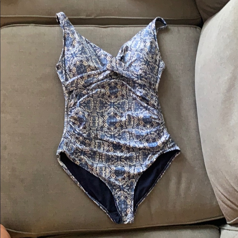 NIPTUCK SWIM bathing suit